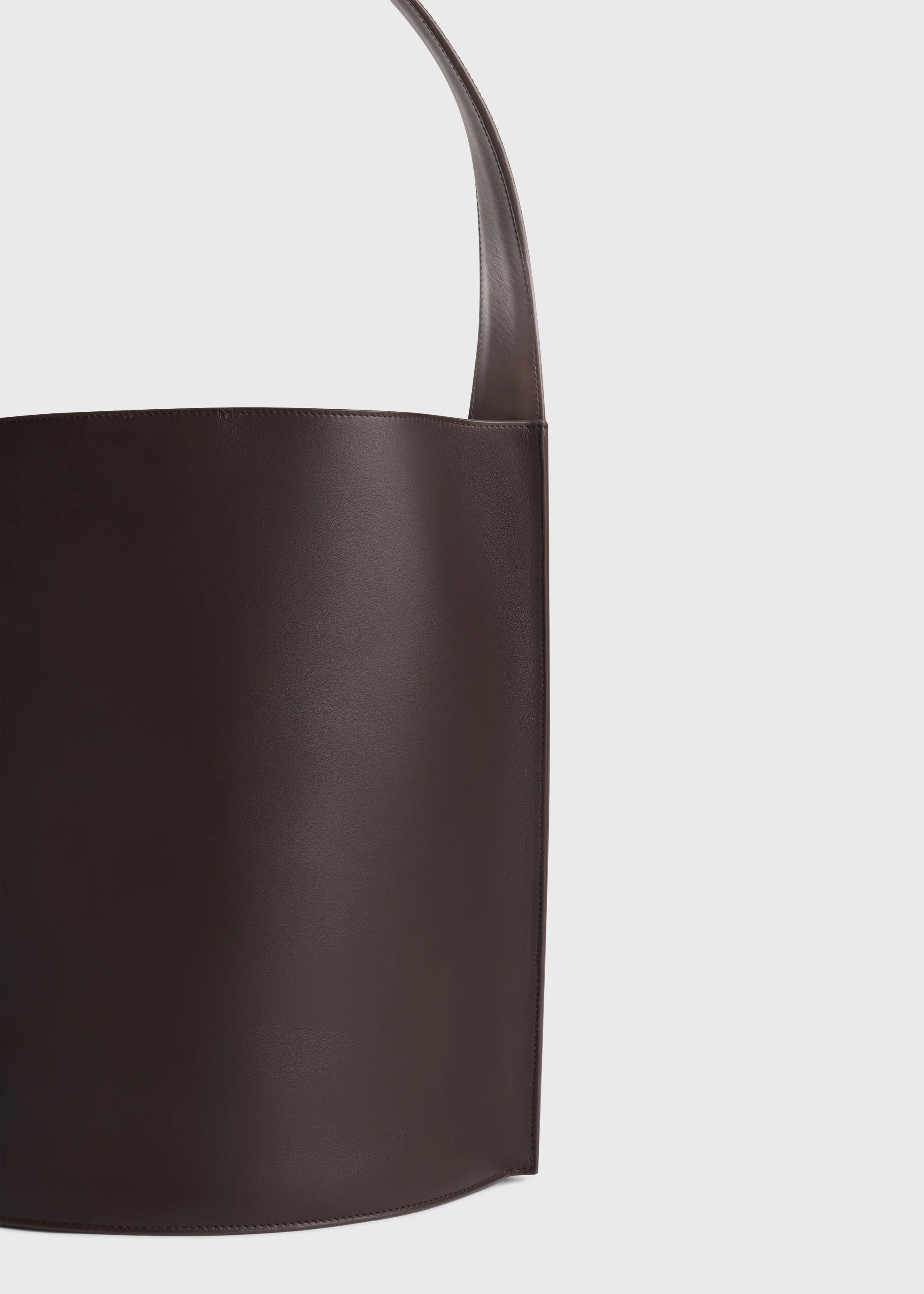 Bucket Tote Bag in Leather - Chocolate - Image 3