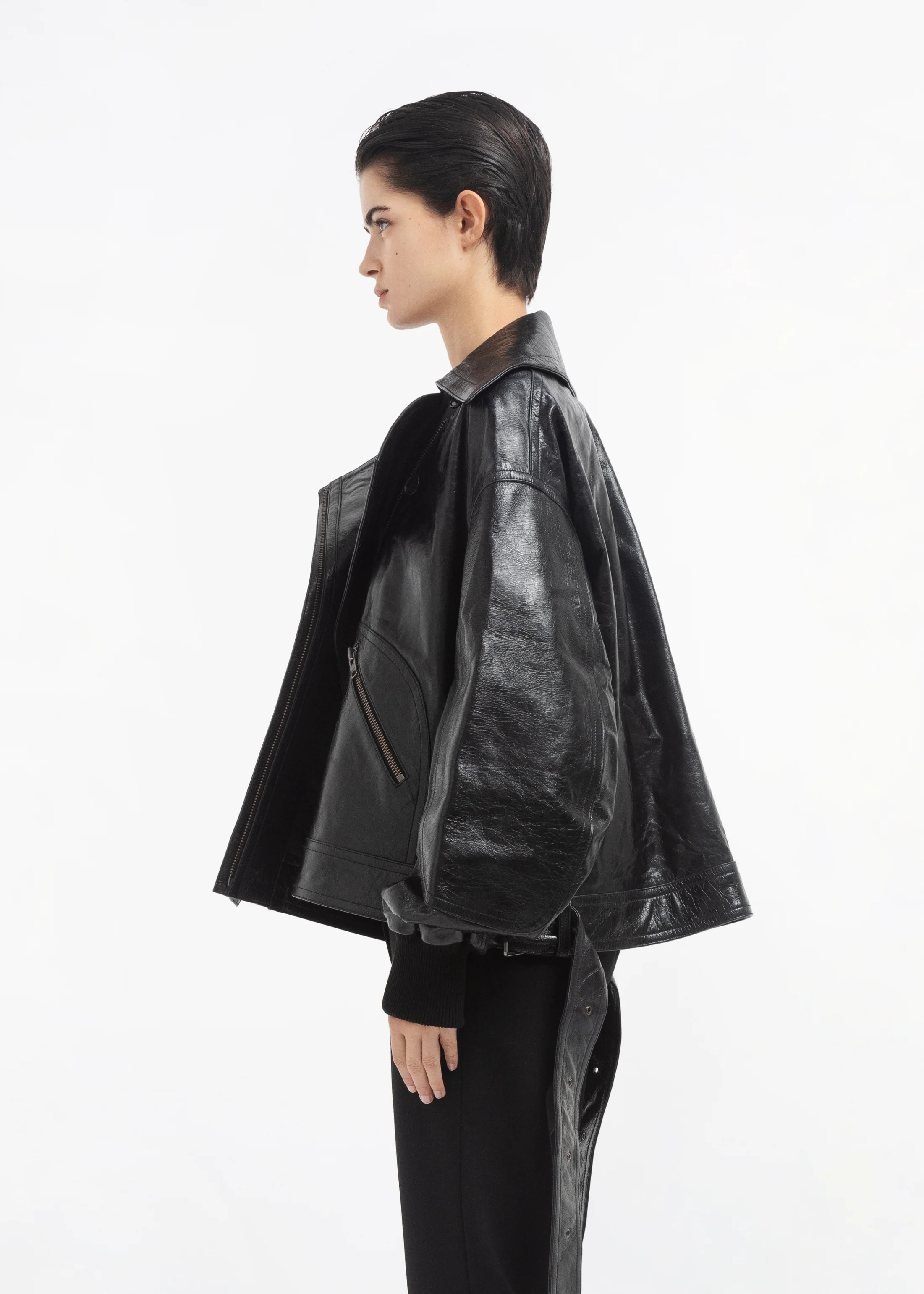 Oversized Engineered Bomber in Leather - Black - Image 3