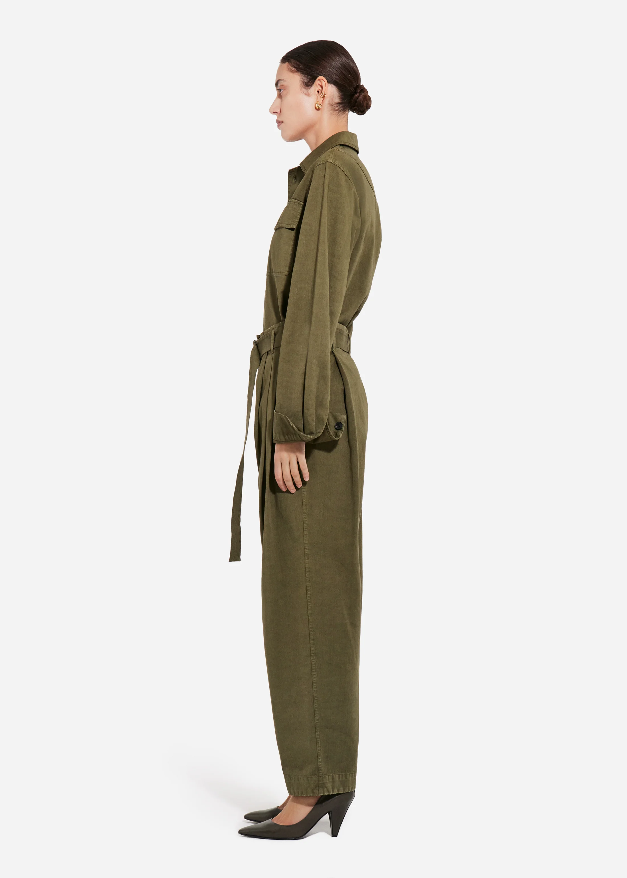 Garment Dyed Pleated Pant in Cotton - Avocado - Image 4